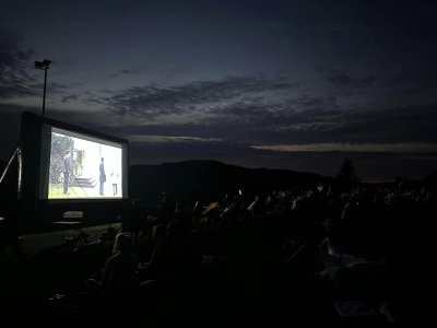 Plenerowe KIno MARZENIE, seans na Cieńkowie